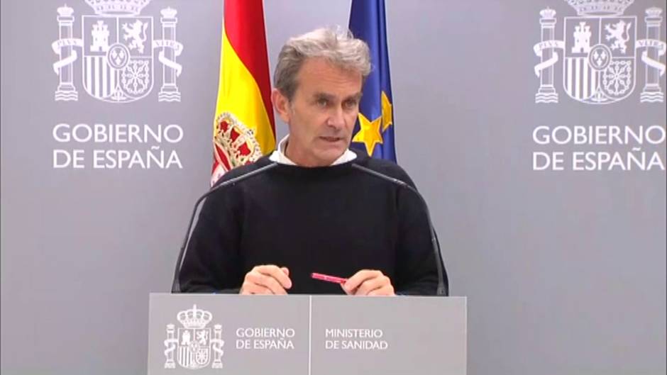 Fernando Simón apela a la responsabilidad con independencia de las resoluciones judiciales