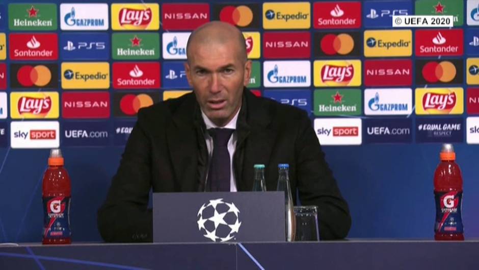 Zidane: "Trabajamos convencidos de que vamos a pasar de fase claro"