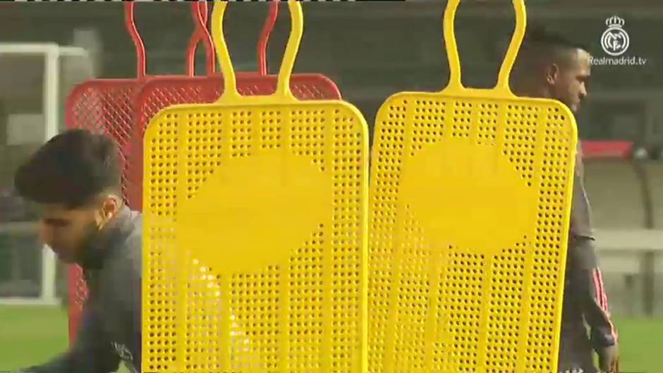 Odegaard sigue trabajando con normalidad y será la gran novedad ante el Valencia