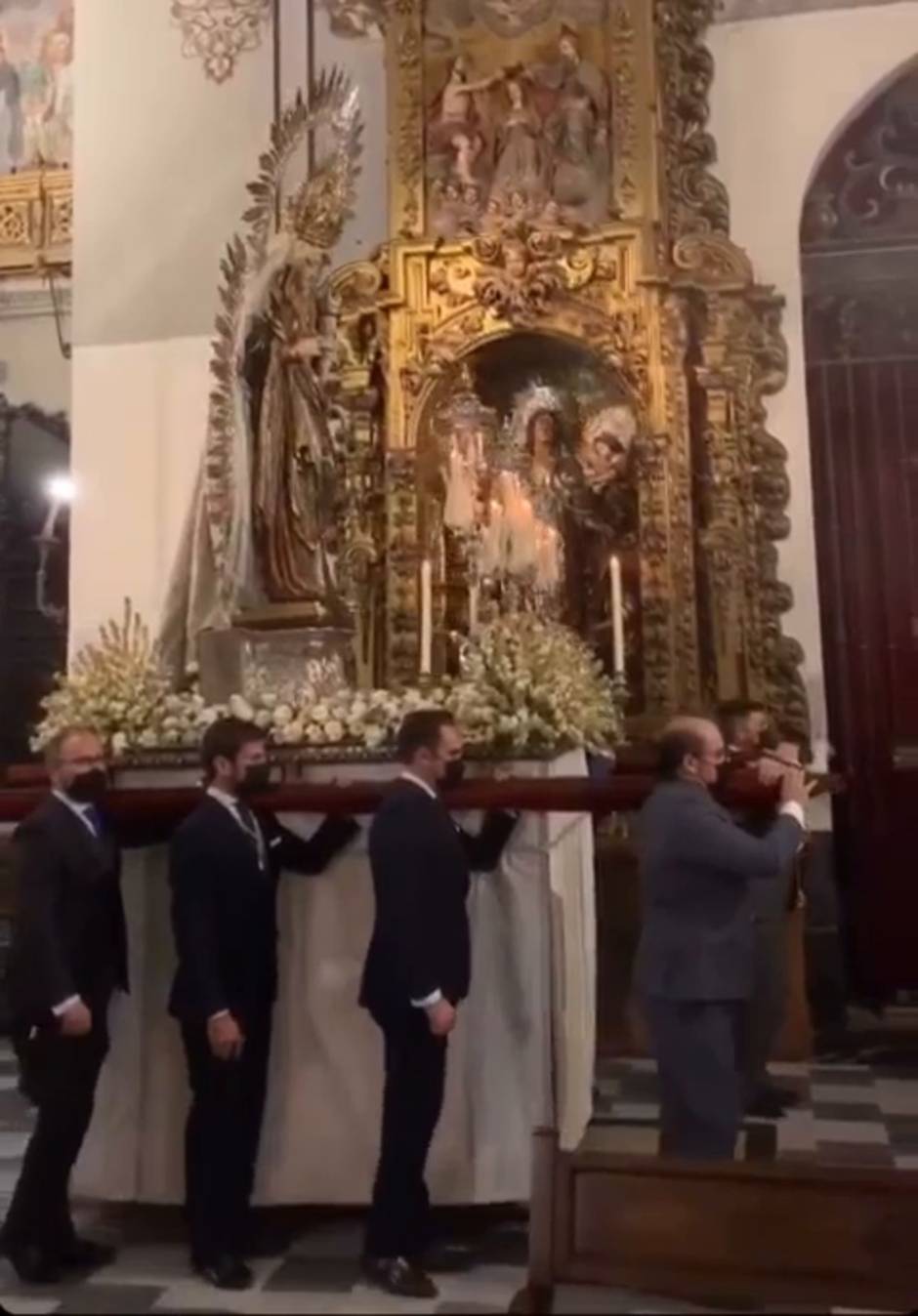 Traslado de la Virgen del Amparo