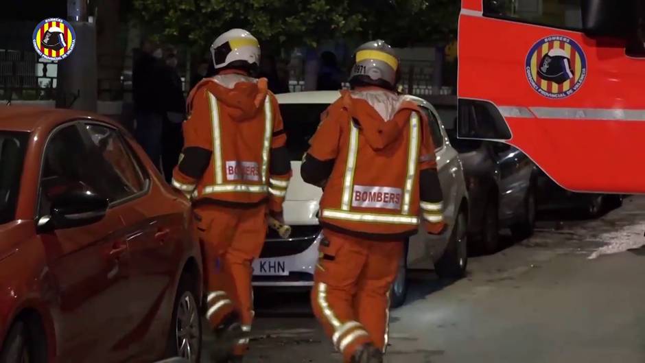 Hallan un cuerpo calcinado en incendio de una vivienda en Sagunto