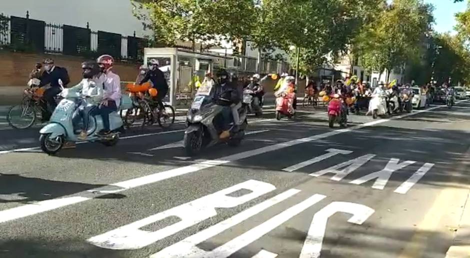 La manifestación contra la Ley Celáa, a su paso por la Resolana