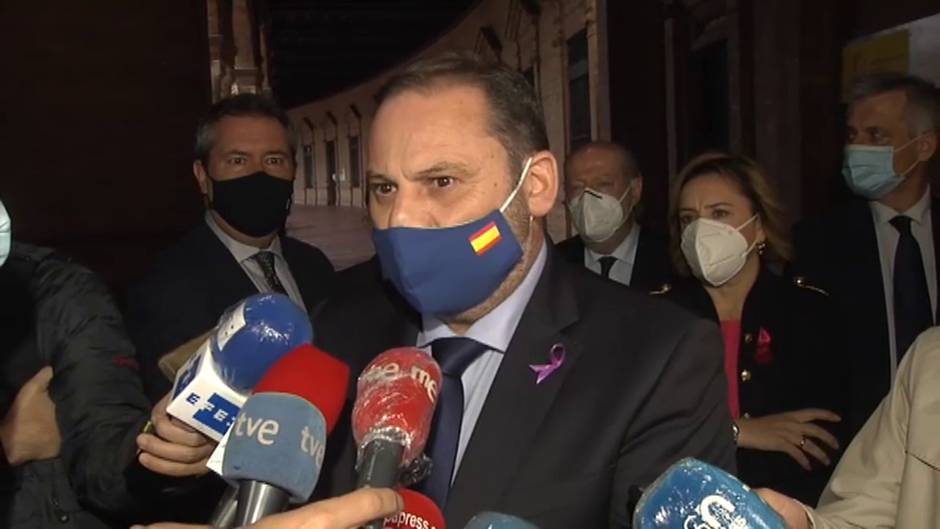 Ábalos asegura que pagó el coste familiar de su viaje a canarias