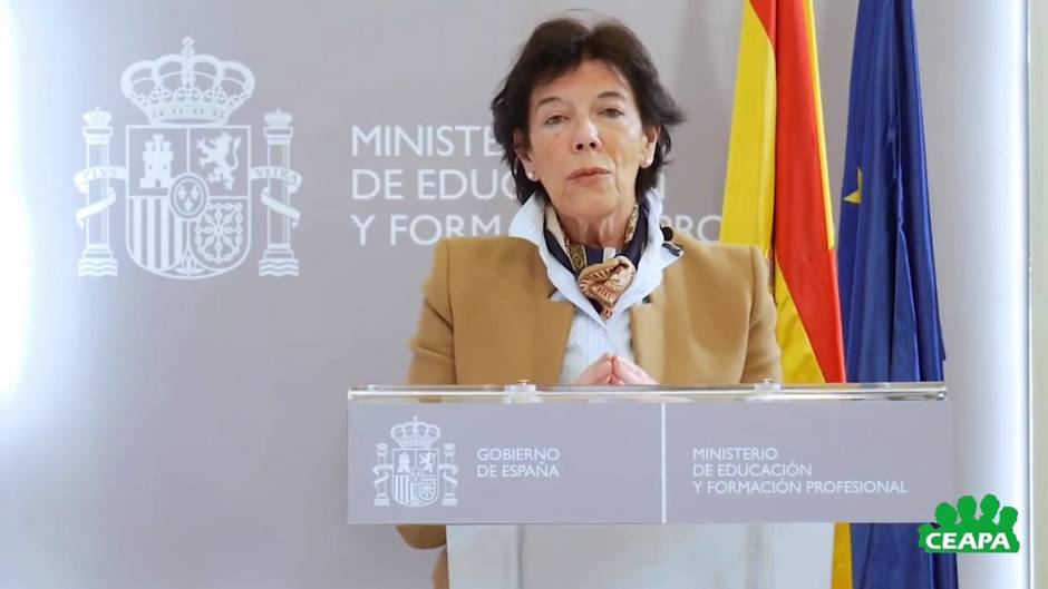 Celaá dice que la LOMLOE intenta solucionar las "debilidades" del sistema educativo