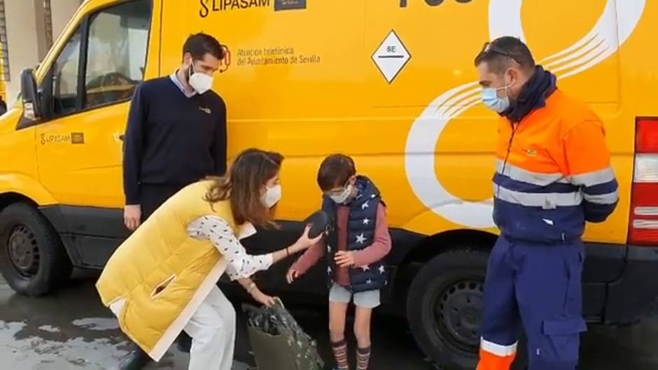 Lipasam encuentra la mochila de un niño con problemas de audición