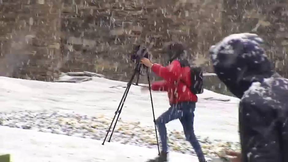 La borrasca Dora trae las primeras nevadas copiosas antes del invierno