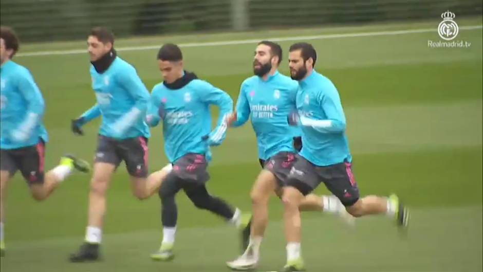 Último entrenamiento del Real Madrid antes del derbi