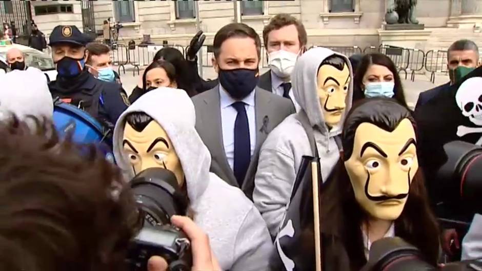 Protesta frente al Congreso contra la eutanasia