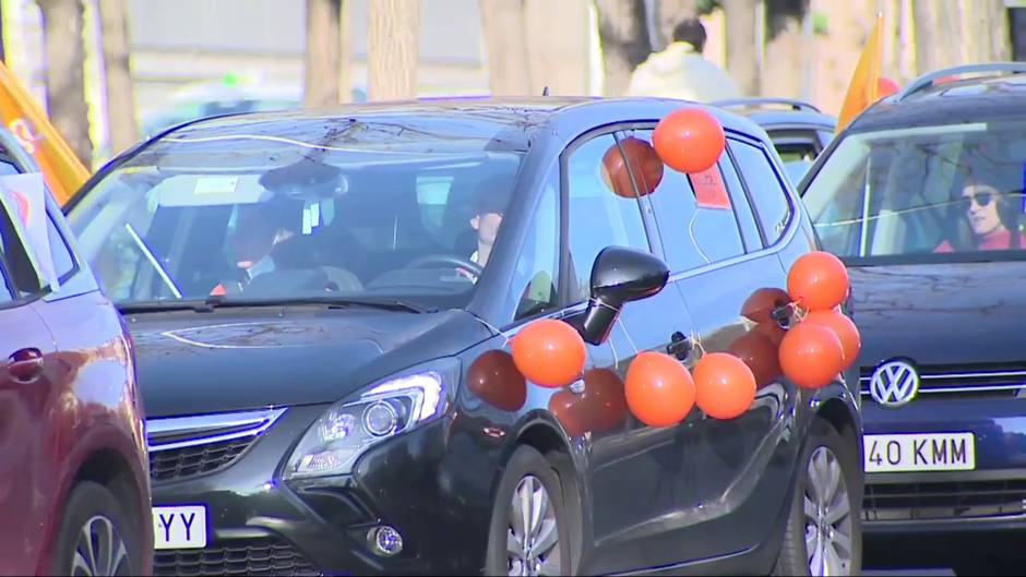 La concertada vuelve a llenar de coches el Paseo de la Castellana contra LOMLOE