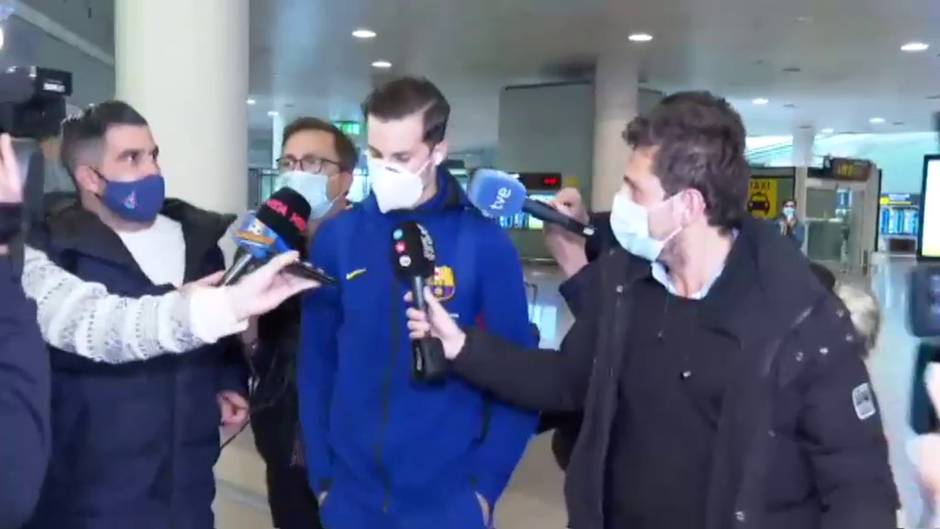 Heurtel llega a Barcelona con rostro serio y sin articular palabra