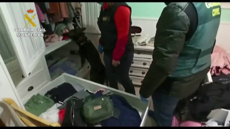 La Guardia Civil detiene a 19 personas e incauta casi cuatro toneladas de hachís en una operación antidroga