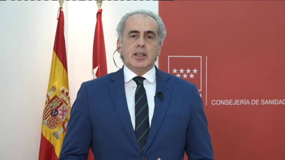 El consejero de Sanidad madrileño: "Activaremos todo lo que sea necesario para poner todas las vacunas que recibamos"