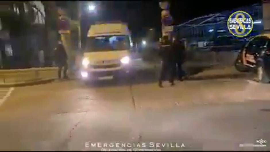 Los ancianos de la residencia incendiada, trasladados al Palacio de los Deportes de San Pablo y a otras residencias