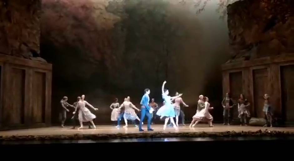 Ensayo general en el Teatro Maestranza de la obra «Giselle»