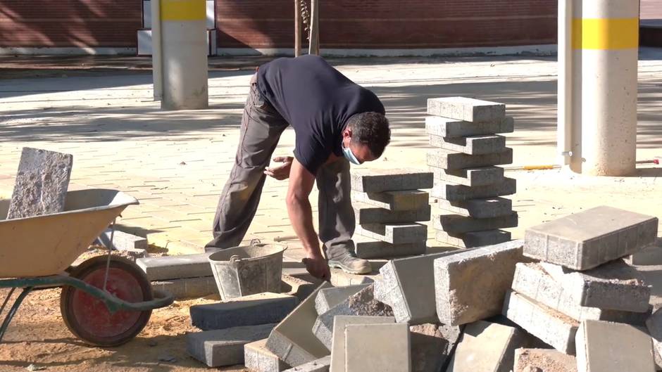 Junta desarrolla en educación 1.300 iniciativas en dos años