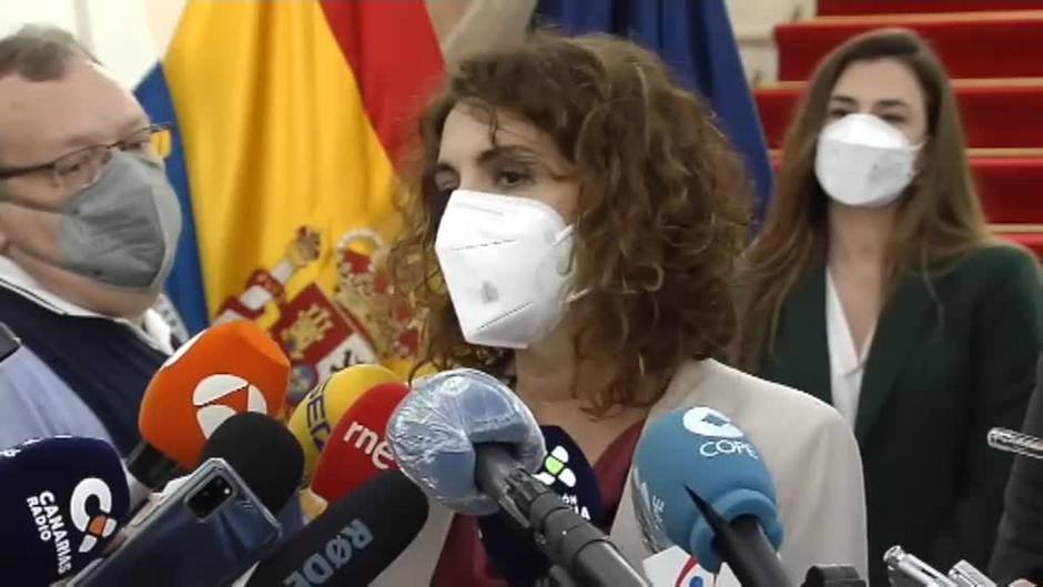 Montero defiende que Echenique pueda expresar sus opiniones en redes sociales