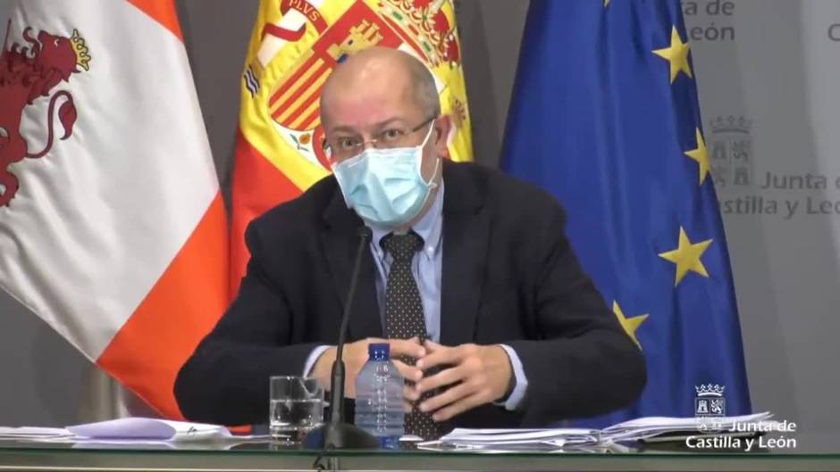 Igea cree que no debe disculparse por el toque de queda y reconoce estar cansado