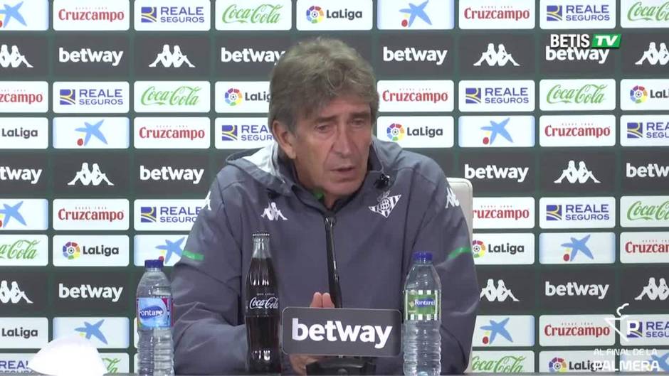 Pellegrini confirma la baja de Víctor Ruiz y que solo disponde de dos centrales ante el Getafe