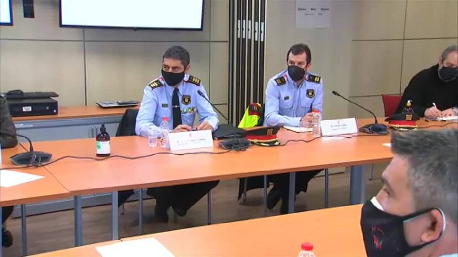 Los Mossos d'Esquadra piden que no se politice su actuación y denuncian el abandono de una parte de los partidos