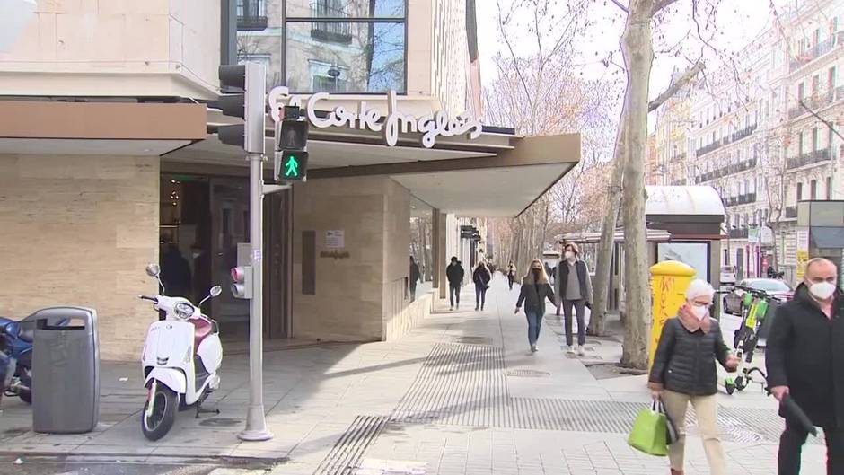 El Corte Inglés propone un plan voluntario de bajas