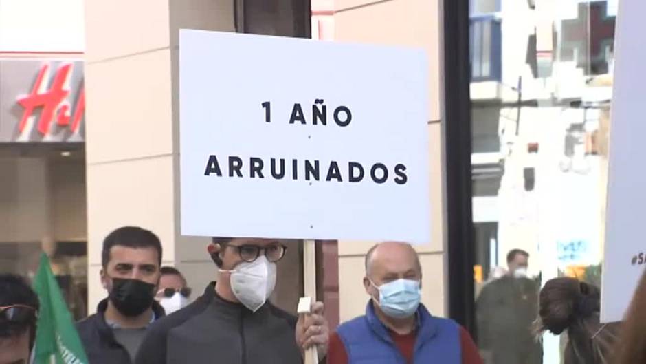 Multitudinaria manifestación de la hostelería andaluza en demanda de más ayudas