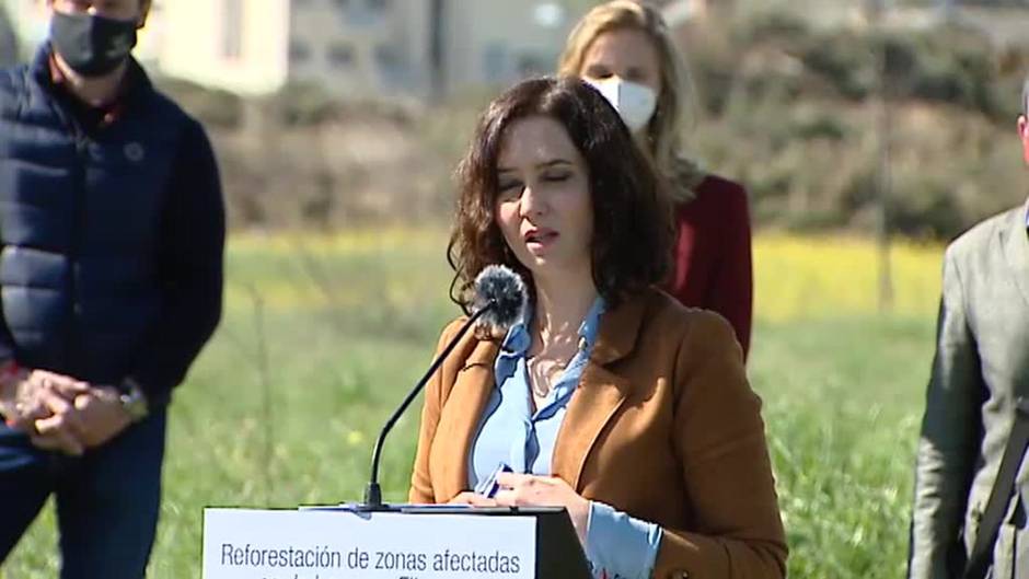 Díaz Ayuso: "El presidente de Cantabria parece que ahora es virólogo"