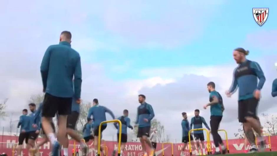 Primer entrenamiento del Athletic de Bilbao en Sevilla