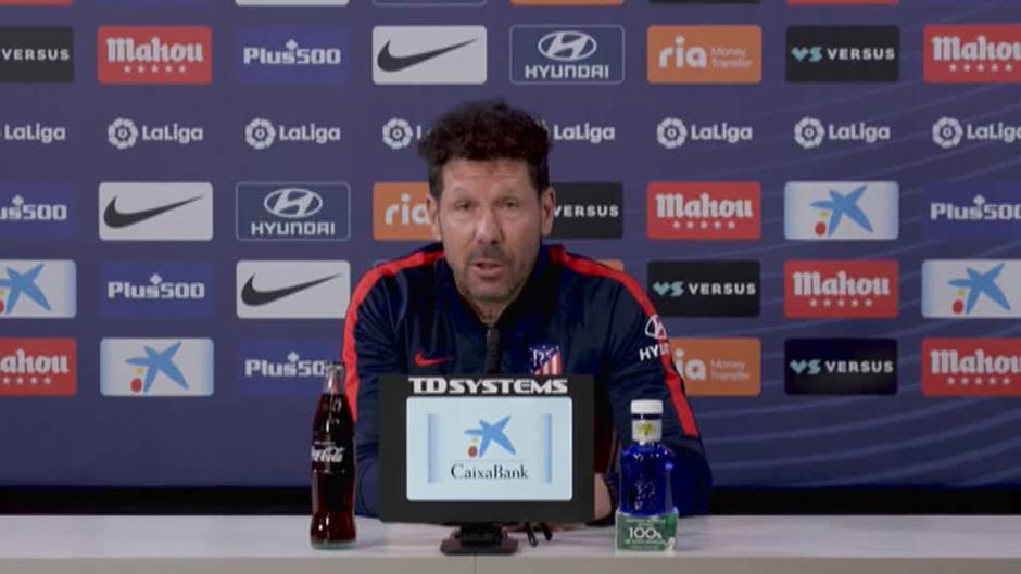 Simeone reclama "fortaleza" al equipo para protegerse ante la ausencia de Suárez