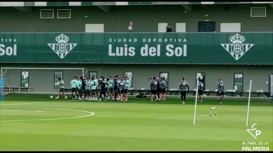 Día de charlas y felicitaciones en el Betis