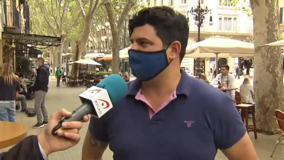 Se abre el debate sobre la prohibición de fumar en las terrazas de toda España