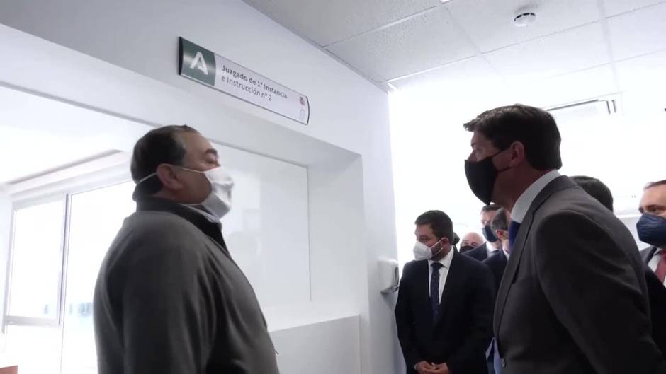 Vicepresidente de la Junta de Andalucía inaugura sede del partido judicial de Barbate