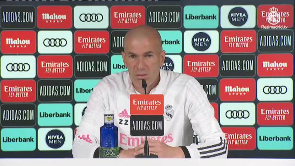 Zidane: "No soy el mejor, pero tampoco un desastre"