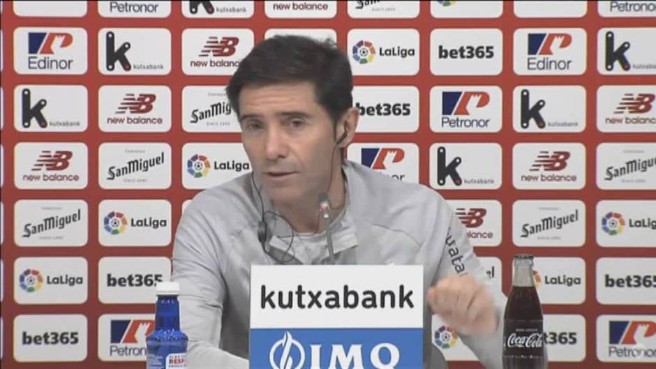 Marcelino a los jóvenes: "Si empujas la puerta, entras, si no, te vas a quedar en la parte de fuera"