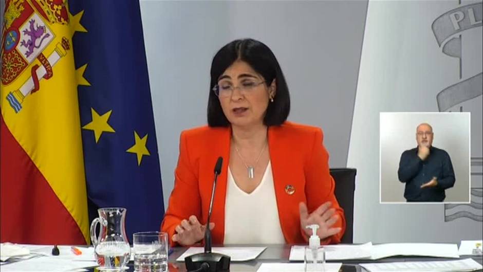 Darias: "No es una cuestión de elección; la decisión de la Comisión de Salud Pública es pinchar Pfizer"