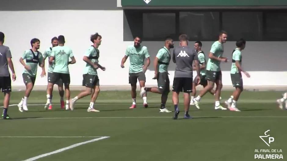 Canales no inicia el entrenamiento de hoy con el resto del grupo