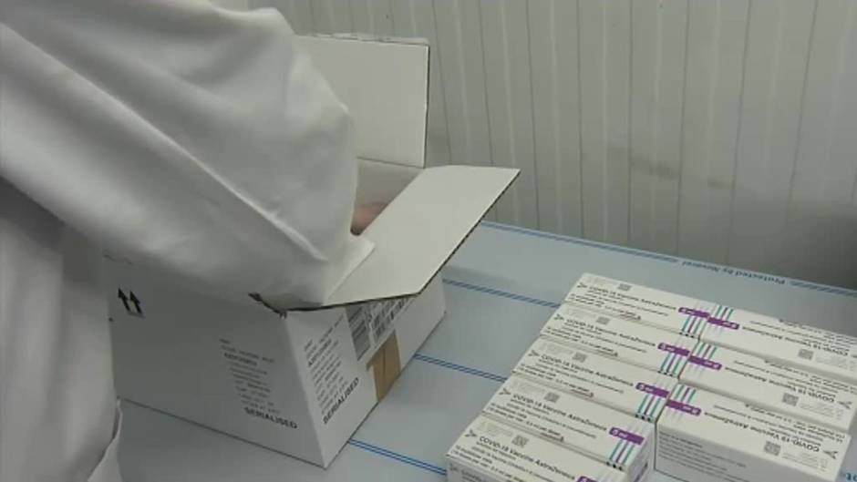 Andalucía empezará mañana a citar a los menores de 60 años que recibieron la primera dosis de Astra Zeneca