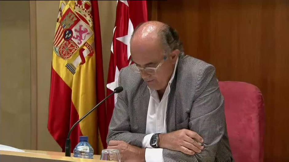 Darias insiste en que no se eligen vacunas, pero son pocos los menores de 60 años que deciden combinar en la segunda dosis