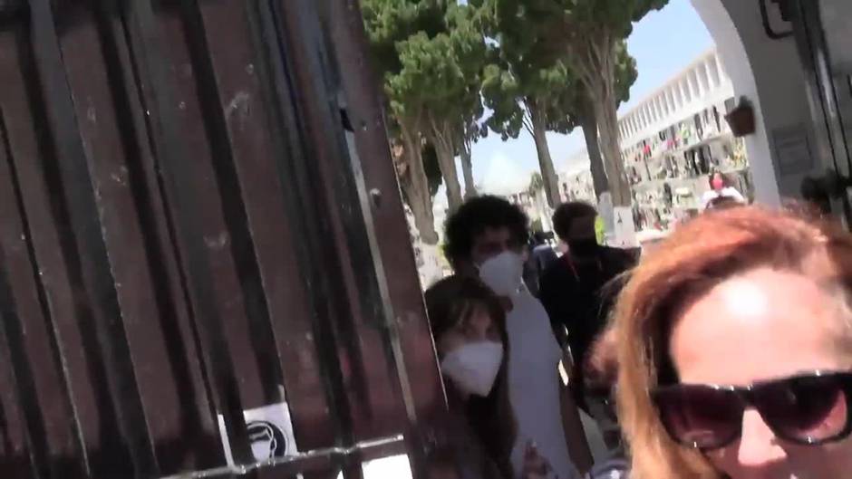 Rocío Carrasco vuelve a Chipiona en el aniversario de muerte de su madre