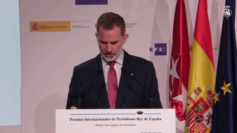 El Rey ensalza el papel del periodismo para combatir las 'fake news'