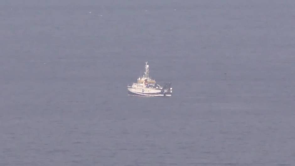 El 'Ángeles Alvariño' continúa las labores de búsqueda