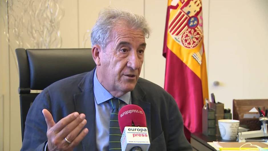 El fiscal de menores Eduardo Esteban pide una solución en Ceuta