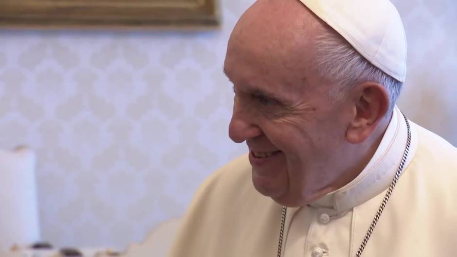 Feijóo invita a Francisco a visitar Galicia en 2022