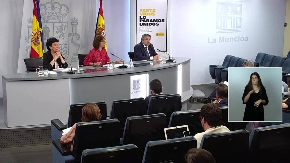 Gobierno censura la "deriva" del PP al salir del Pacto Antitransfuguismo