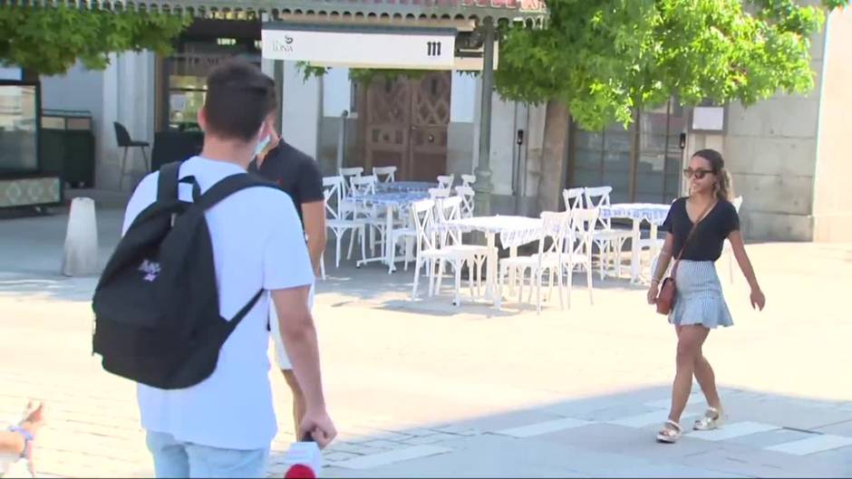 Muchos madrileños disfrutan del primer día sin mascarilla al aire libre