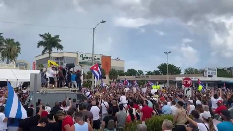 Los cubanos de Miami se unen a las protestas en la Isla