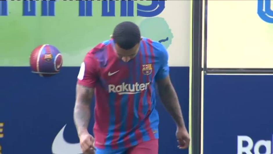 Presentación de Memphis Depay como nuevo jugador blaugrana