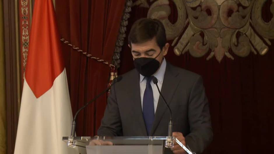 El Ayuntamiento de Bilbao recibe con un aurresku a los galardonados con los Premios Fundación BBVA Fronteras del Conocimiento