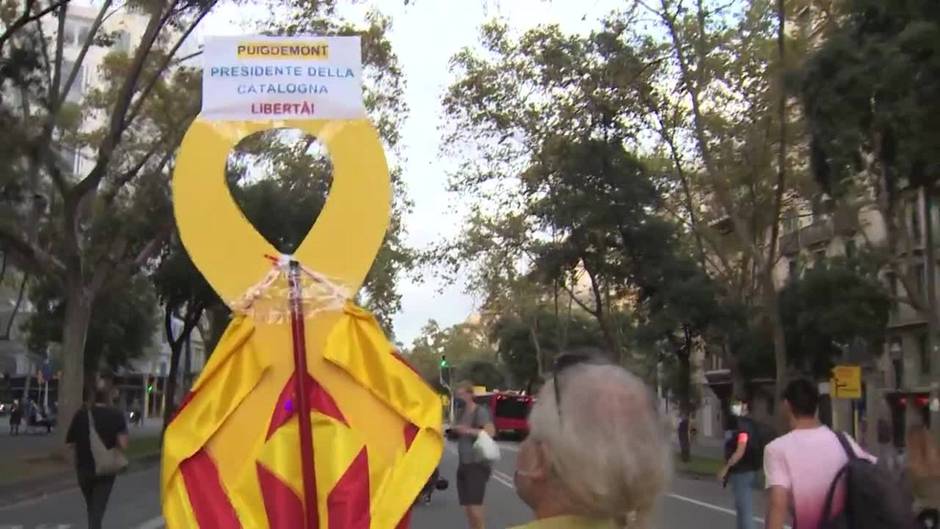 Los CDR convocan una concentración en Barcelona para protestar por la detención de Puigdemont