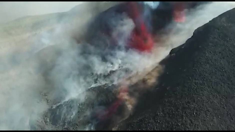 La nueva colada de lava en La Palma es más fluida y más rápida