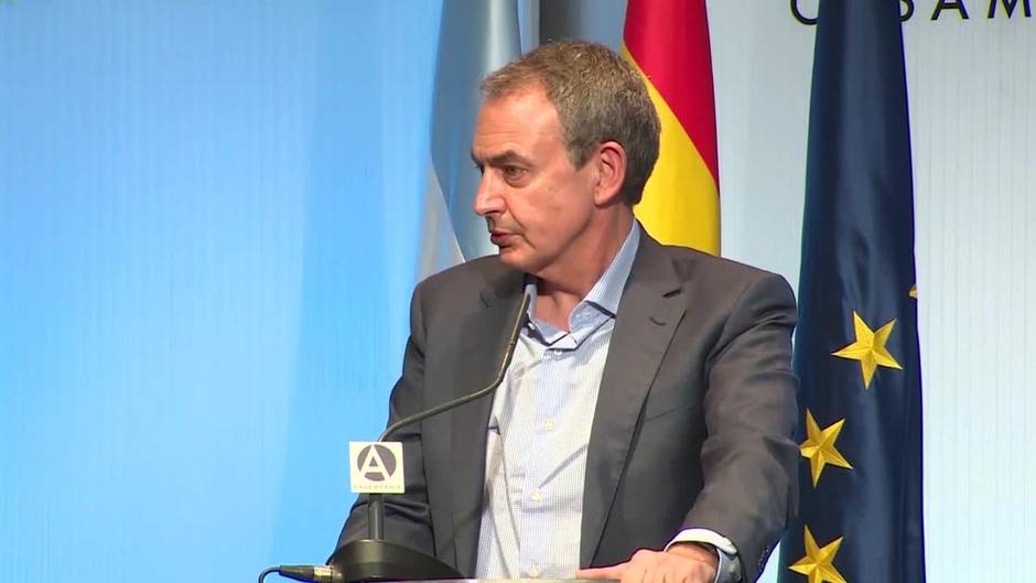 Zapatero asegura que "el egocentrismo nos acosa" en España